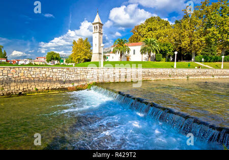 Jadro river cascade dans ville de Solin Banque D'Images