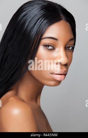 La beauté noire avec la peau parfaite Banque D'Images