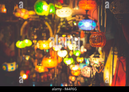 L'arabe les lampes et les lanternes dans le marrakech,Maroc Banque D'Images