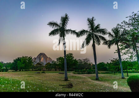 Temple du Lotus après le coucher du soleil, une vue de la nuit Banque D'Images