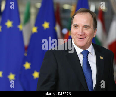 Bruxelles, Belgique. 25Th Nov, 2018. Premier Ministre Suédois Stefan Lofven arrive à un Brexit spécial sommet à Bruxelles, Belgique, le 25 novembre 2018. Credit : Ye Pingfan/Xinhua/Alamy Live News Banque D'Images