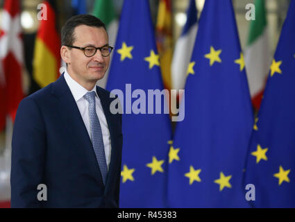 Bruxelles, Belgique. 25Th Nov, 2018. Le Premier ministre polonais, Mateusz Morawiecki arrive à un Brexit spécial sommet à Bruxelles, Belgique, le 25 novembre 2018. Credit : Ye Pingfan/Xinhua/Alamy Live News Banque D'Images