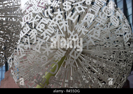 Chongqin, Chongqin, Chine. 25Th Nov, 2018. Chongqing, Chine-sculptures pissenlit géant peut être vu dans le sud-ouest de la Chine'sChongqing. Crédit : SIPA Asie/ZUMA/Alamy Fil Live News Banque D'Images