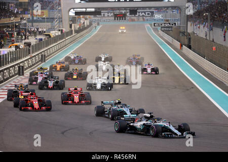 Abu Dhabi, EAU, 25 novembre 2018.Sport Grand Prix de Formule 1 Abu Dhabi 2018 Dans le pic : Start Crédit : LaPresse/Alamy Live News Banque D'Images