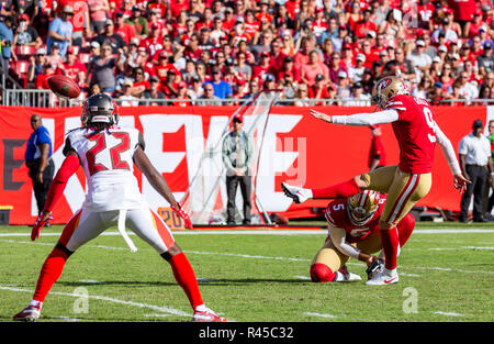 Tampa, Floride, USA. 25Th Nov, 2018. Pendant le jeu entre les San Francisco 49ers et les Tampa Bay Buccaneers chez Raymond James Stadium de Tampa, Floride. Del Mecum/CSM/Alamy Live News Banque D'Images