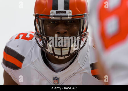 Cincinnati, OH, USA. 25Th Nov, 2018. Le secondeur Cleveland Browns Ray-Ray Armstrong (52) réchauffe avant un match entre les Cleveland Browns et les Bengals de Cincinnati le 25 novembre 2018 au Stade Paul Brown à Cincinnati, OH. Adam Lacy/CSM/Alamy Live News Banque D'Images