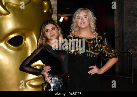 Lauren et Katie Thistleton arrivers à Layfield le BAFTA Children's Awards 2018 au Roundhouse le 25 novembre 2018, Londres, Royaume-Uni. Banque D'Images