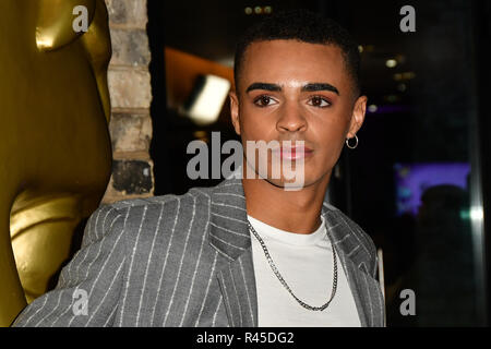 Layton Williams arrivers à la Children's BAFTA Awards 2018 au Roundhouse le 25 novembre 2018, Londres, Royaume-Uni. Banque D'Images