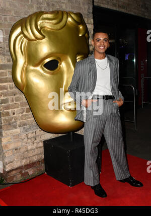 Layton Williams arrivers à la Children's BAFTA Awards 2018 au Roundhouse le 25 novembre 2018, Londres, Royaume-Uni. Banque D'Images