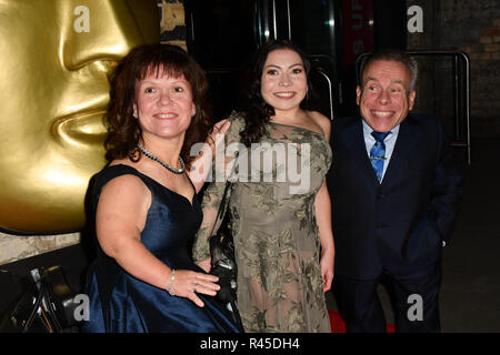 Samantha Davis, Annabelle Davis Warwick Davis et arrivers à la Children's BAFTA Awards 2018 au Roundhouse le 25 novembre 2018, Londres, Royaume-Uni. Banque D'Images