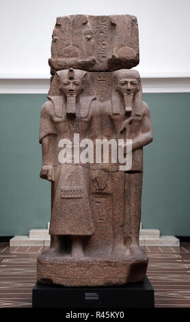 Le roi Ramenesses II et le dieu Ptah. Temple de Ptah à Memphis. Granit. c. 1290-1224 BC. Règne de Ramenesses II. 19e dynastie. L'Égypte Banque D'Images