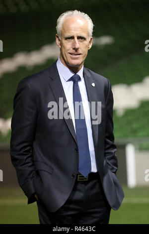 Nouvelle République d'Irlande manager Mick McCarthy à la suite d'une conférence de presse, à l'Aviva Stadium de Dublin. Banque D'Images