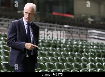 Nouvelle République d'Irlande manager Mick McCarthy à la suite d'une conférence de presse, à l'Aviva Stadium de Dublin. Banque D'Images