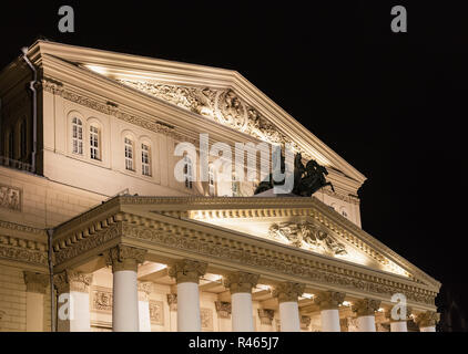 Bâtiment de théâtre Bolchoï à Moscou dans la nuit Banque D'Images