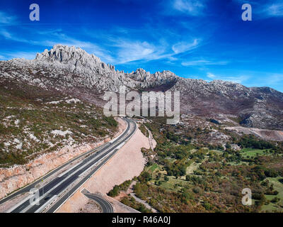 Sv. Entrée du tunnel de Corée , A1 près de Tulove Grede/ /Velebit en Croatie Banque D'Images