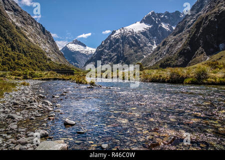 Gamme de montagne sur le Milford Road Banque D'Images