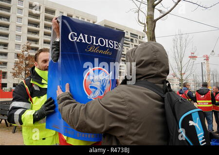 Les employés de la SEITA Riom protester contre la fermeture de l'atelier, Lyon, France Banque D'Images