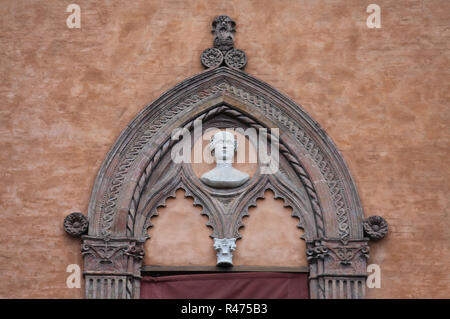 Façade du Palazzo Bolognini Amorini Salina à Bologne Banque D'Images