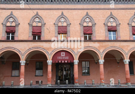 Façade du Palazzo Bolognini Amorini Salina à Bologne Banque D'Images