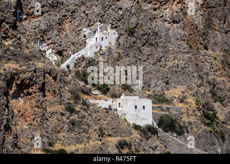 Saint John sur la falaise, près de village de Kapsali, Grèce l'île de Cythère. Banque D'Images