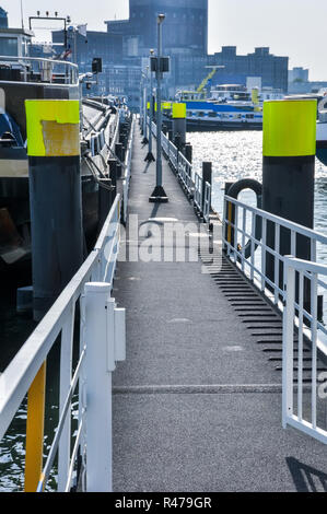 Dock flottant sur Meuse à Rotterdam Banque D'Images