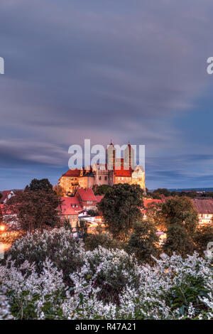 Vue du château de quedlinburg la nuit Banque D'Images