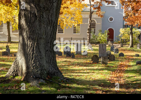 L'Église du Christ et l'ancien Burying Ground dans Harvard Square, Cambridge, MA Banque D'Images