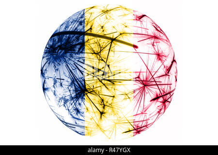 Tchad drapeau mousseux fireworks ball. Noël et Nouvel An, fête nationale et la décoration ornement concept Banque D'Images