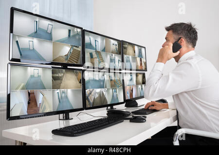 Système de sécurité à l'opérateur lors des séquences de vidéosurveillance Banque D'Images