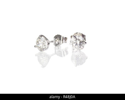 Diamant brillant rond bijoux boucles d'percé Banque D'Images