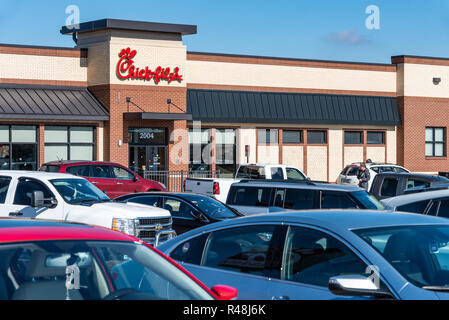 Occupé à Chick-fil-A, America's top-rated restaurant fast food. (USA) Banque D'Images