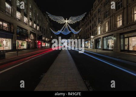 Légèreté le long de Regent Street. Banque D'Images