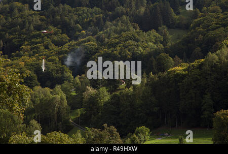 Grindelwald, Berne, Swittzerland. 13 Oct, 2018. Le 24 septembre 2018. La Swiss Mountain Air Rescue utilise également des dépôts de l'eau pour éteindre les incendies de forêts dans le Berner Oberland Regionnear Walderswil, la ville de la Suisse. Credit : Ralph Lauer/ZUMA/Alamy Fil Live News Banque D'Images