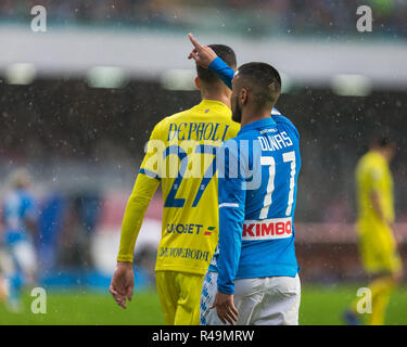 Adam Ounas de SSC Napoli vu réagir au cours de la SSC Napoli vs A.C. Chievo serie d'un match de football au stade San Paolo. (Score final ; SSC Napoli 0:0 Chievo ) Banque D'Images