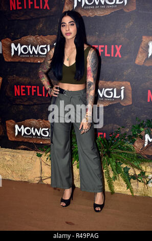 Mumbai, Inde. 25Th Nov, 2018. VJ Bani vu sur le tapis rouge lors de la première mondiale de la 'Mowgli Netflix ; légende de la jungle à la YRF Studio dans Mumbai.Netflix's «owgli, Légende de la Jungle' a été prévue pour le 7 décembre, 2018. Credit : Azhar Khan SOPA/Images/ZUMA/Alamy Fil Live News Banque D'Images