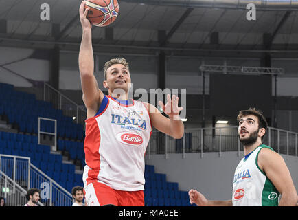 Foto Richard Morgano/LaPresse 26 novembre 2018 Brescia, Italia Sport Basket Allenamento Nazionale Italiana Nella foto : Stefano Tonut Photo Richard Morgano/LaPresse 26 novembre 2018 Brescia, Italie Sport Basket Allenamento Nazionale Italiana dans le pic : Stefano Tonut Banque D'Images