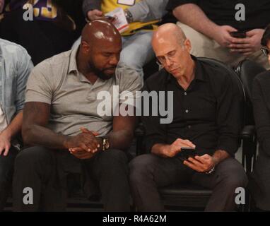 Jeudi Octobre 25,2018 ; Celebs à les Lakers jeu. Les Lakers de Los Angeles a battu les Nuggets de Denver par le score final de 121-114 au Staples Center de Los Angeles, CA. Avec : Antoine Fuqua Où : Los Angeles, California, United States Quand : 25 Oct 2018 Source : WENN.com Banque D'Images