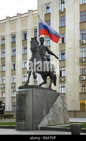 Monument aux Cosaques du Kouban, près de l'Administration de la région de Krasnodar à la place de la cathédrale à Krasnodar. La Russie Banque D'Images