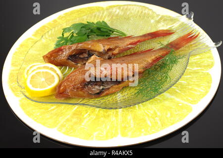 Poisson rouge fumé salwater Sebastes norvegicus Banque D'Images