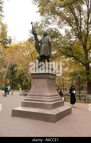 Statue de Christophe Colomb par le sculpteur Jeronimo Sunol à Central Park, New York City, N.Y.C, États-Unis d'Amérique, U.S.A. Banque D'Images