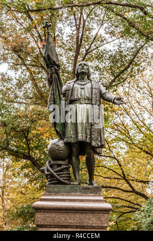 Statue de Christophe Colomb par le sculpteur Jeronimo Sunol à Central Park, New York City, N.Y.C, États-Unis d'Amérique, U.S.A. Banque D'Images