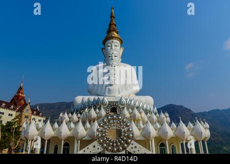 Image de Bouddha cinq à Phetchabun, Thaïlande. Banque D'Images