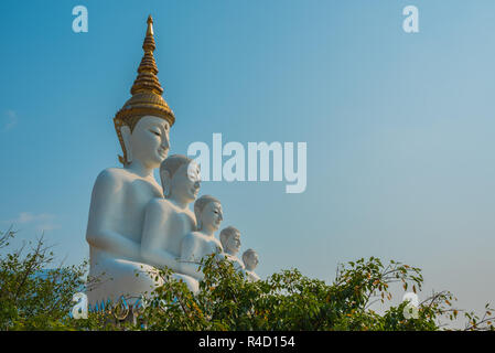 Image de Bouddha cinq à Phetchabun, Thaïlande. Banque D'Images