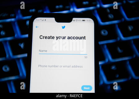 Cracovie, Pologne. 27 Nov, 2018. Twitter Se connecter dans le panneau est vu sur un téléphone mobile Android. Credit : Omar Marques/SOPA Images/ZUMA/Alamy Fil Live News Banque D'Images