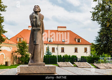 Adam Mickiewicz monument à Vilnius. Bernard Adam Mickiewicz était un poète, dramaturge, essayiste, journaliste, traducteur, professeur d'origine slave litera Banque D'Images