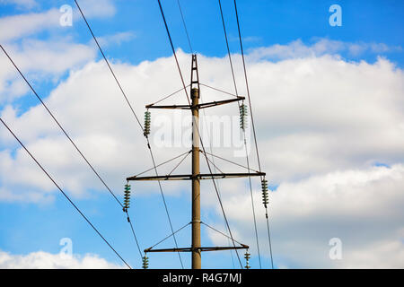 Anciennes lignes électriques Banque D'Images