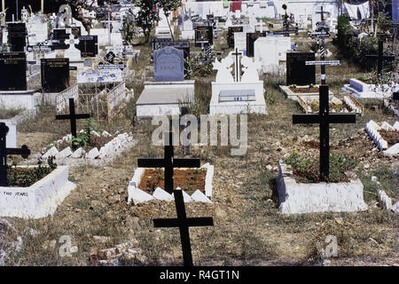 Cemetery cross, Graveyard, Mumbai, Inde, Asie Banque D'Images