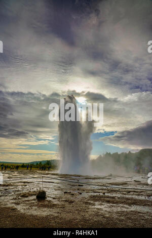 Le Grand Geyser, le sud-ouest de l'Islande, la vallée de Haukadalur Banque D'Images