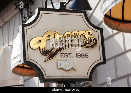 Le bar Cheers sur Beacon Street, Back Bay, Boston, Massachusetts, USA Banque D'Images