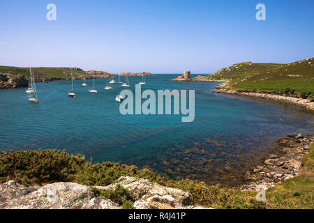 New Grimsby Sound, Cromwell's Castle et de Bryher, Îles Scilly Tresco, Royaume-Uni Banque D'Images